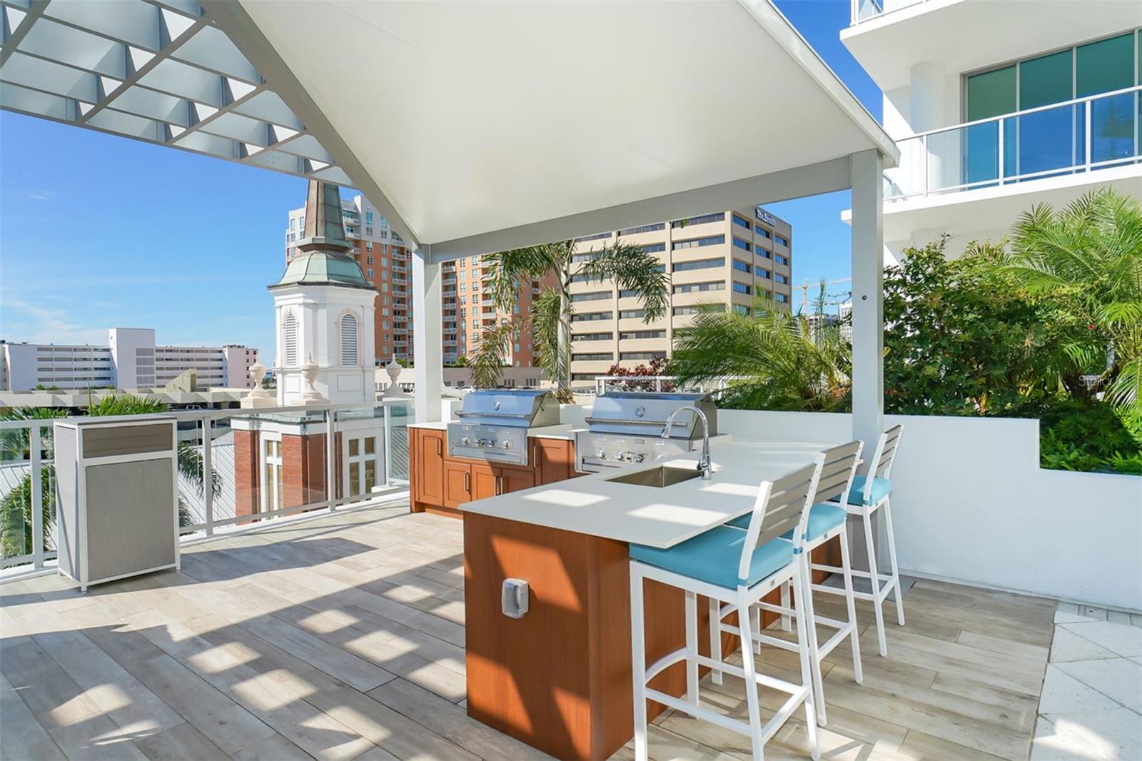 111 S PINEAPPLE AVE #1013