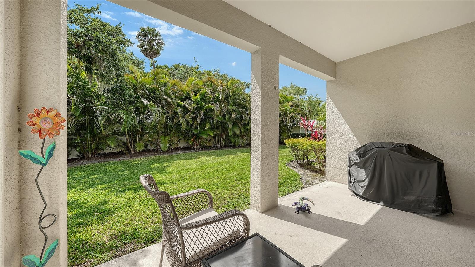 2858 ORIOLE DR
