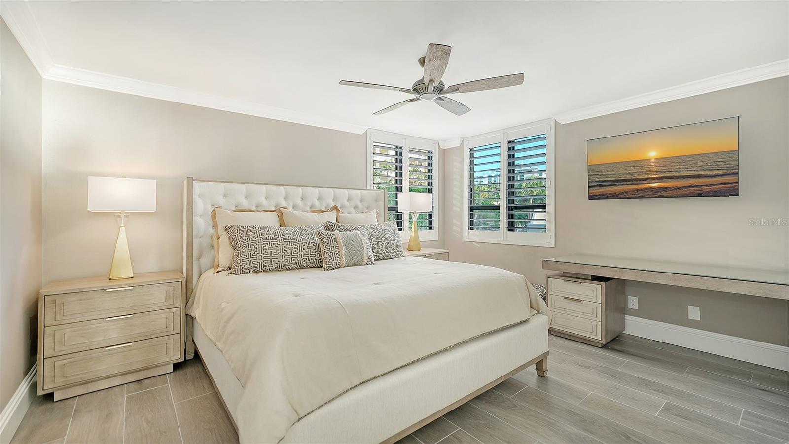 101 SUNSET DR #103