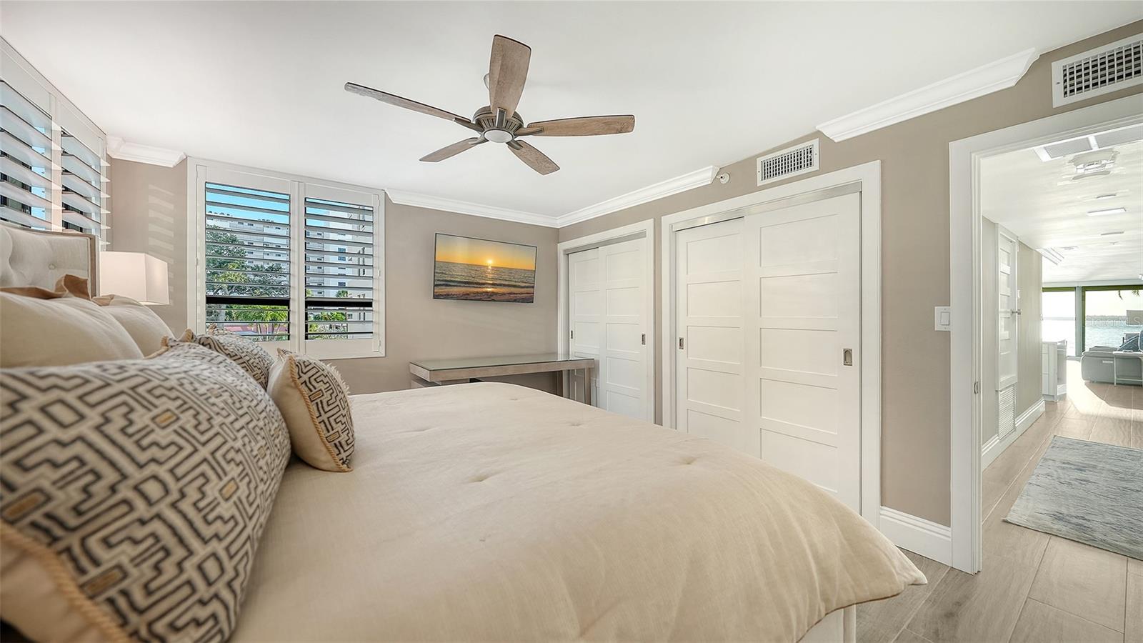 101 SUNSET DR #103