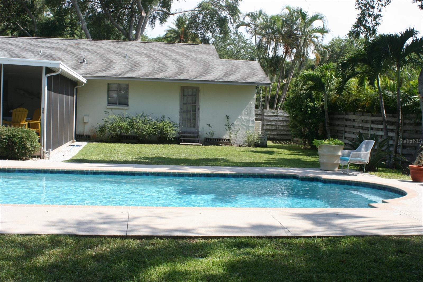 1763 SOUTH DR