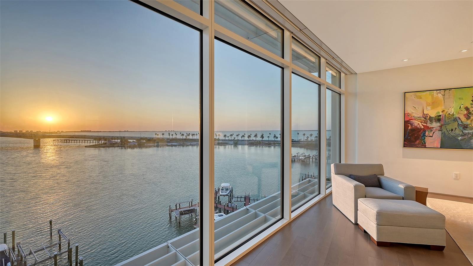 280 GOLDEN GATE PT #600