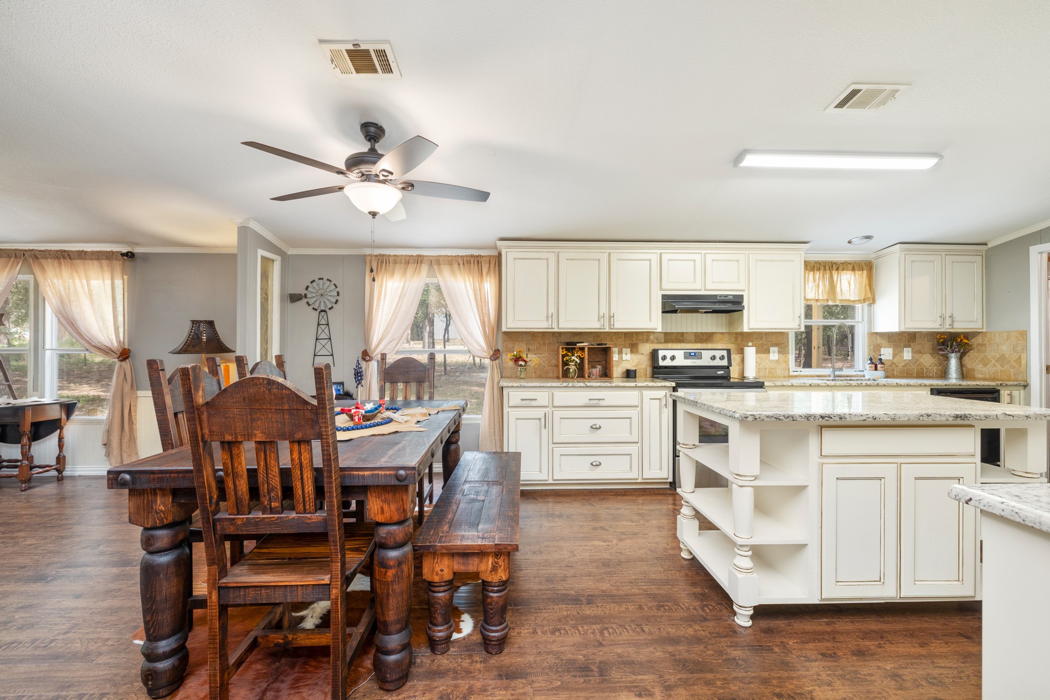 1635 County Road 4781