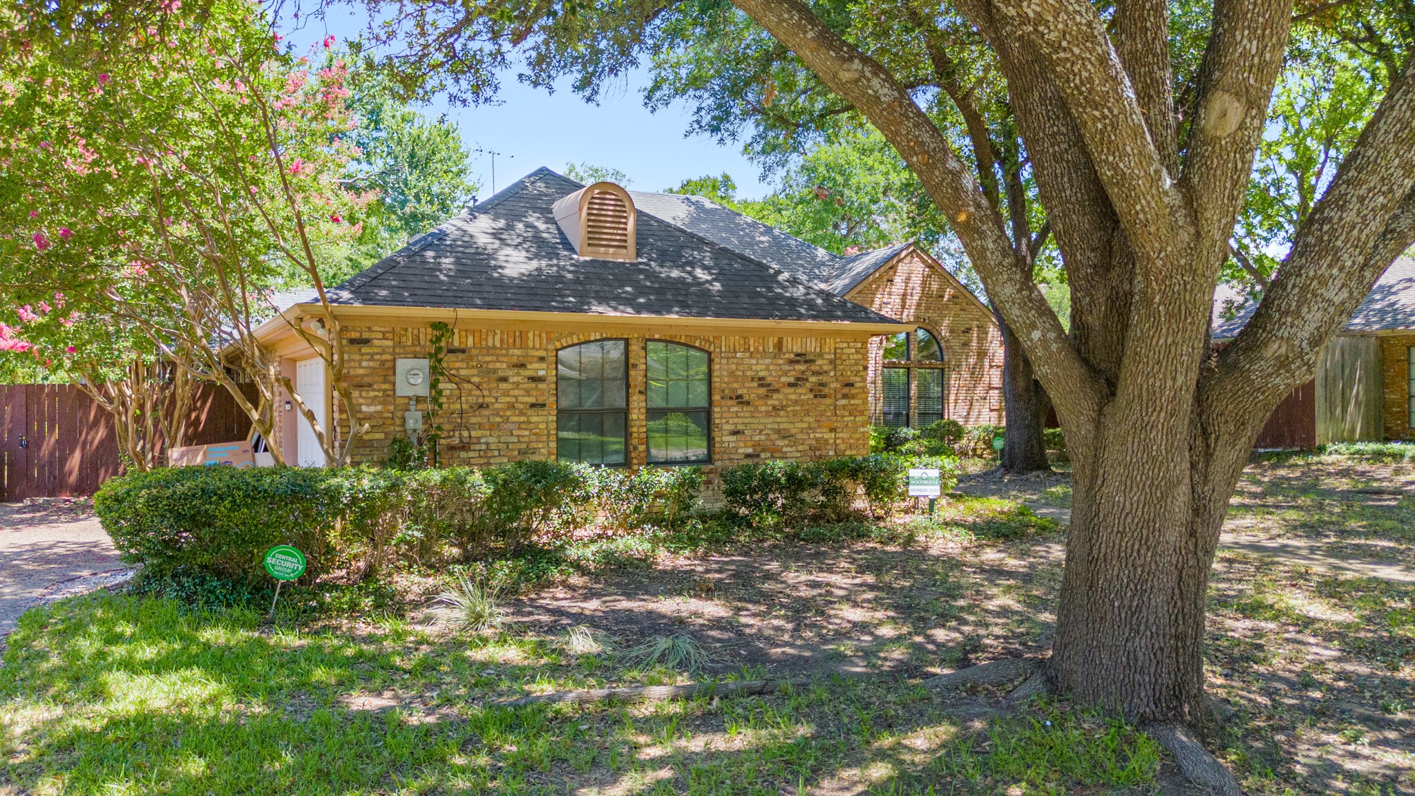 9923 Woodlake Drive