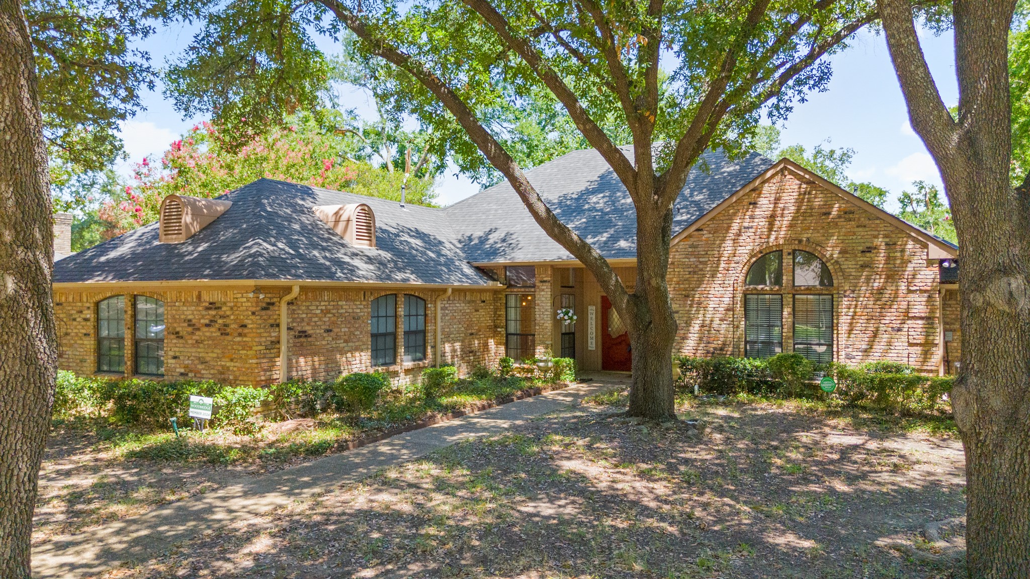 9923 Woodlake Drive