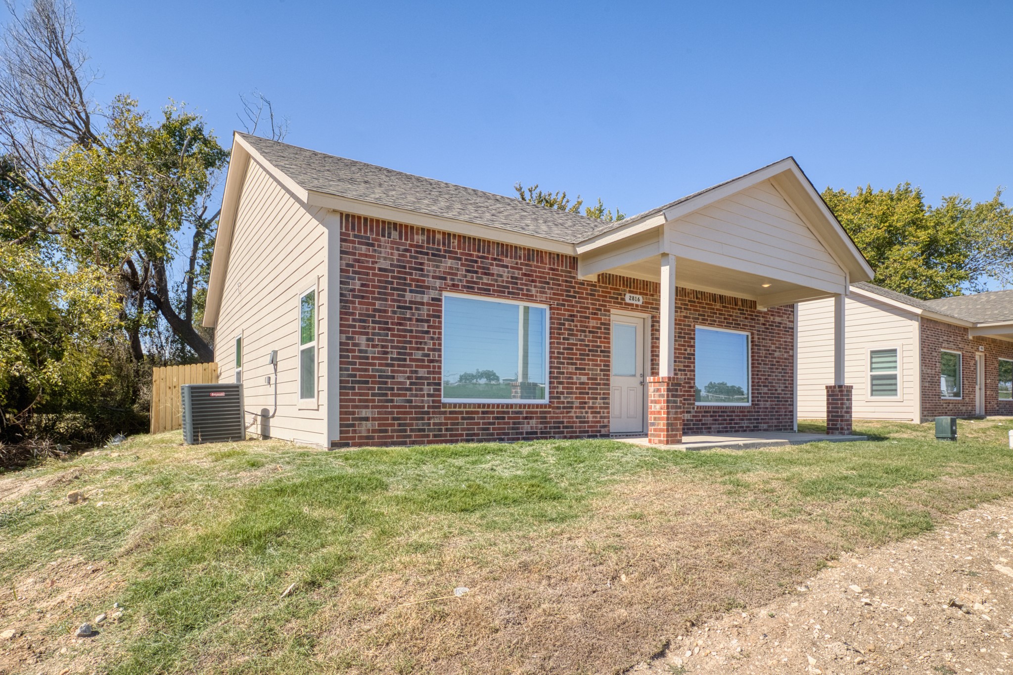 2816 Spring Hill Road