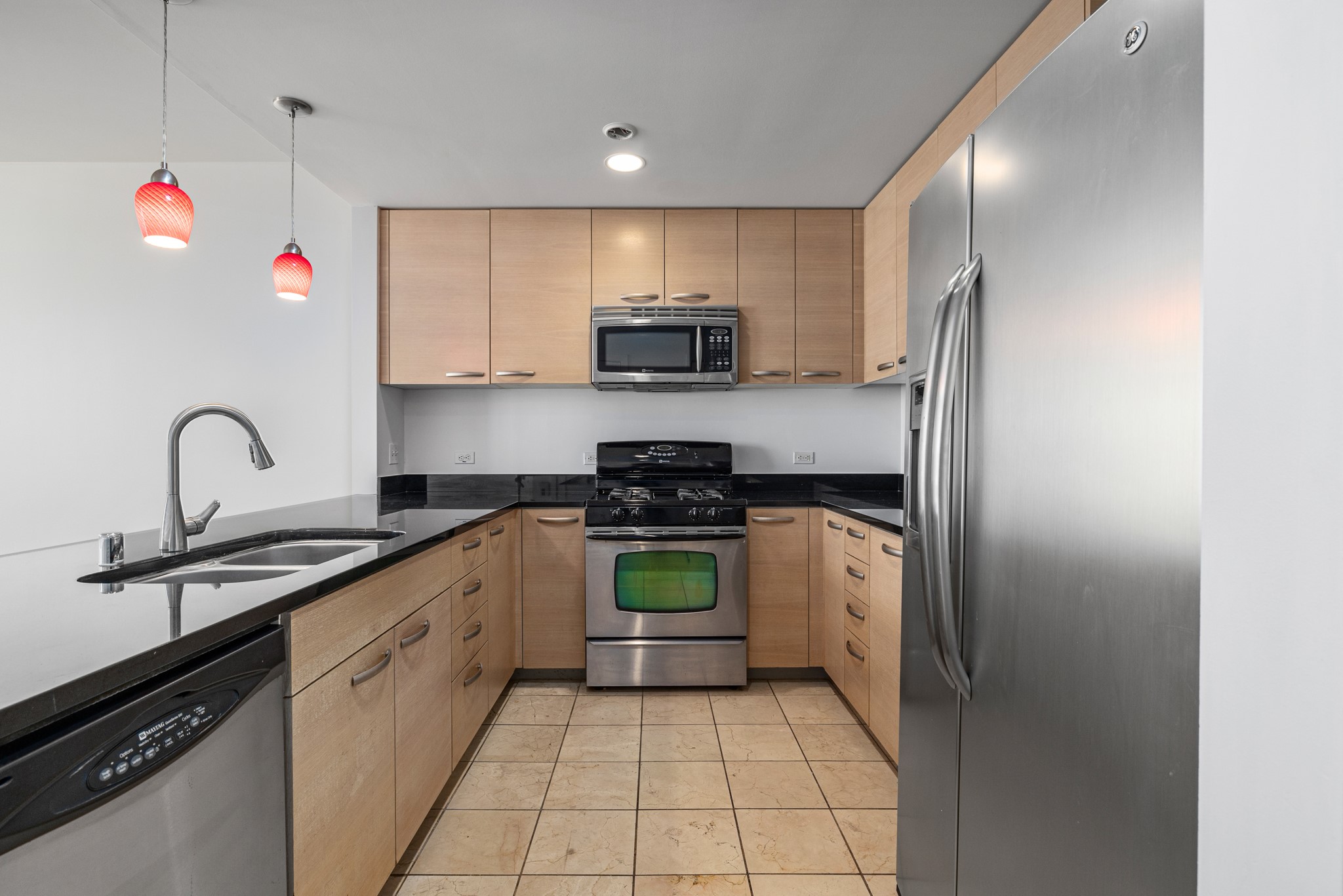 1200 Main Street 901