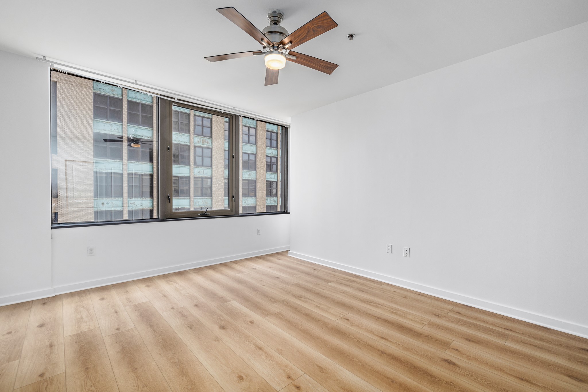 1200 Main Street 901
