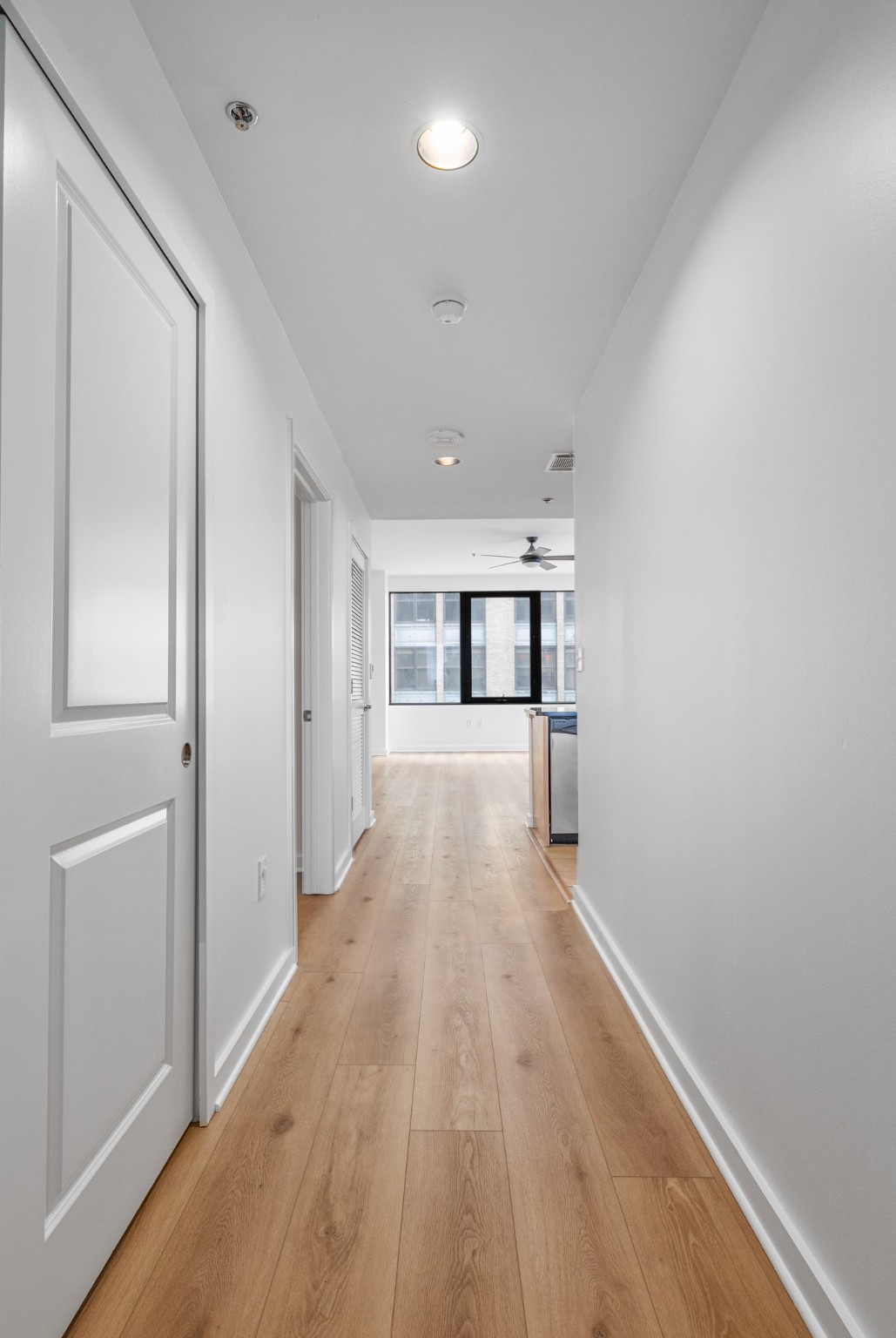 1200 Main Street 901