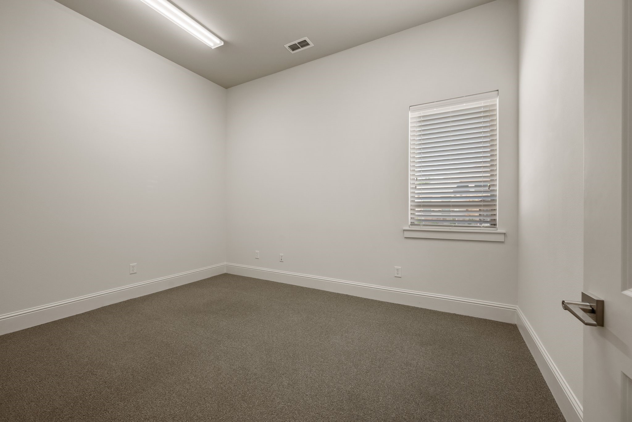 630 Stoneglen Drive B