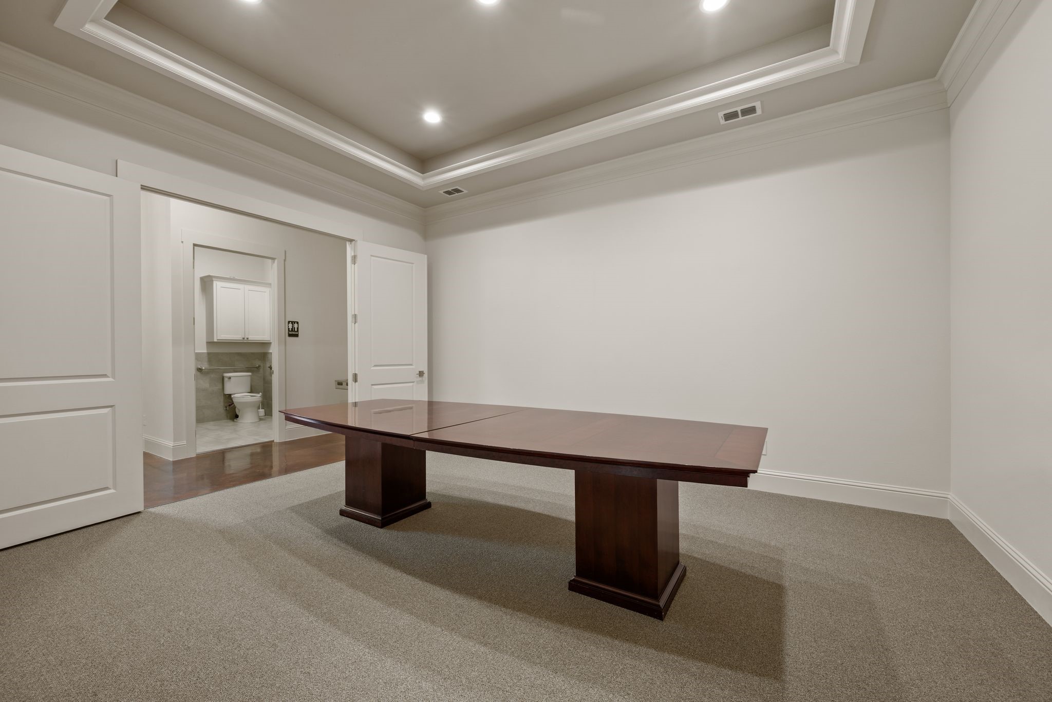 630 Stoneglen Drive B