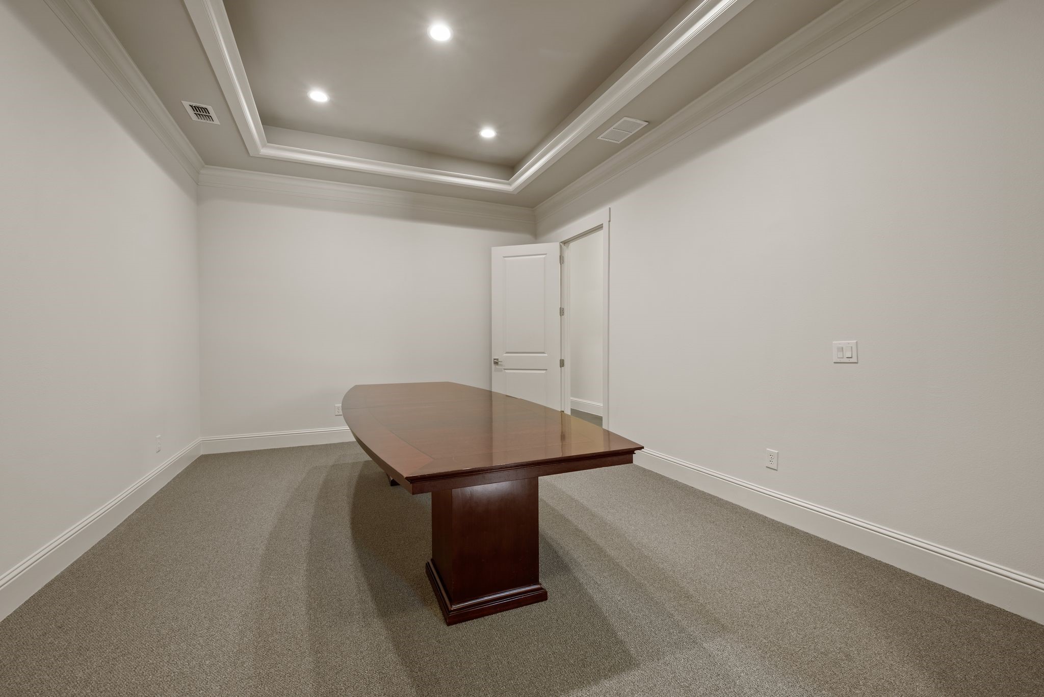 630 Stoneglen Drive B