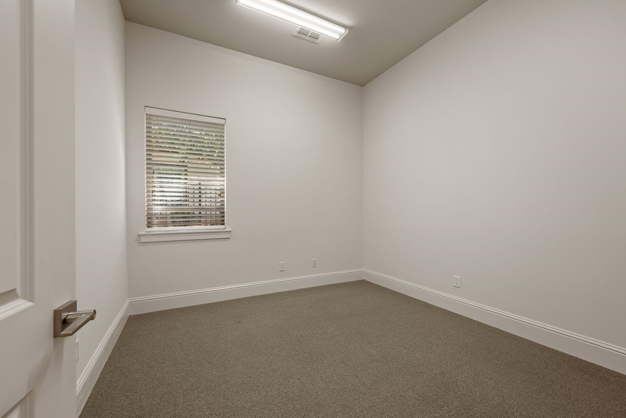 630 Stoneglen Drive B