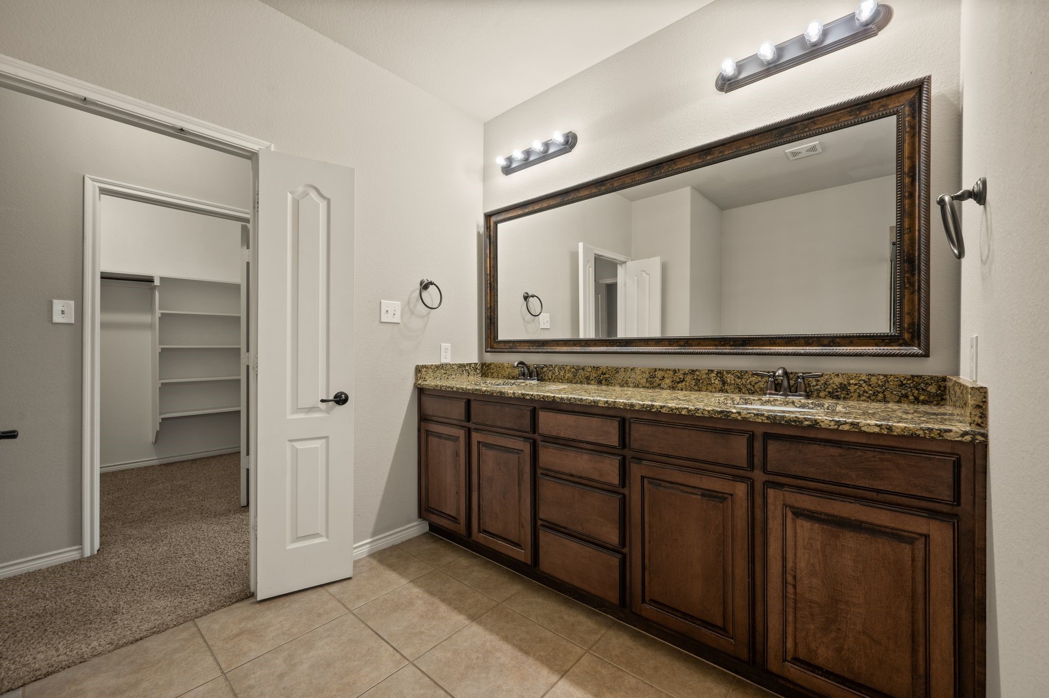4261 Comanche Drive