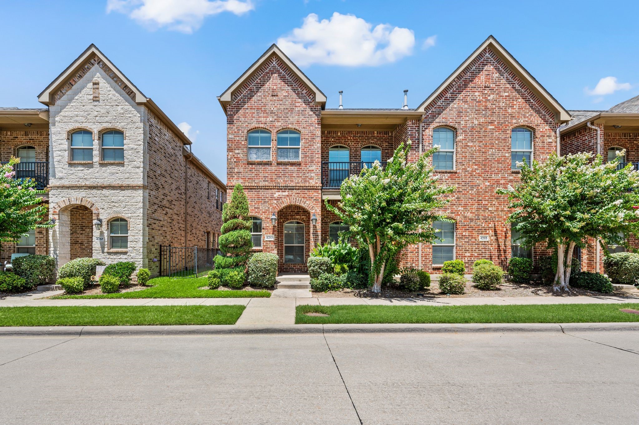 4261 Comanche Drive
