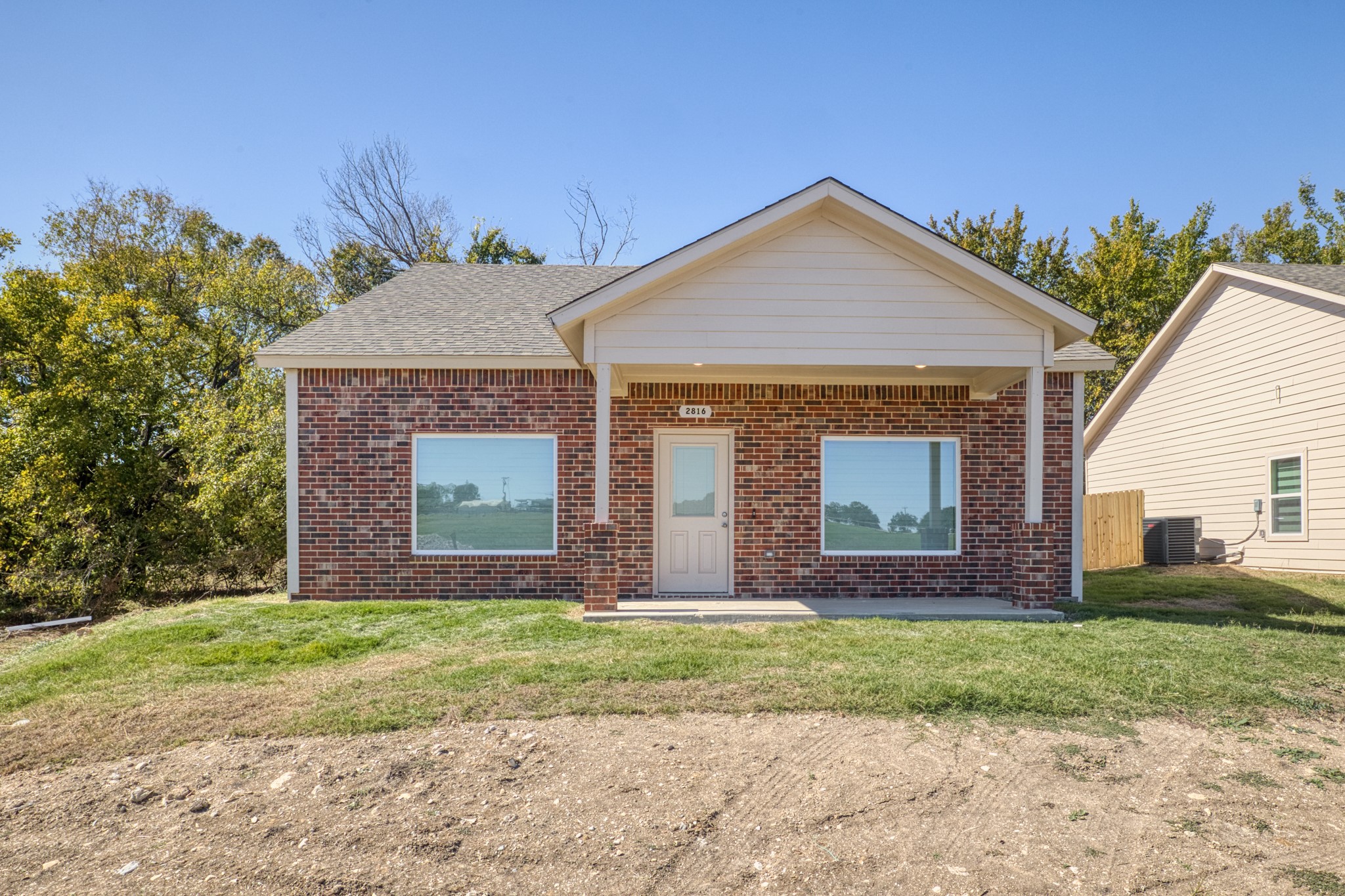 2816 Spring Hill Road