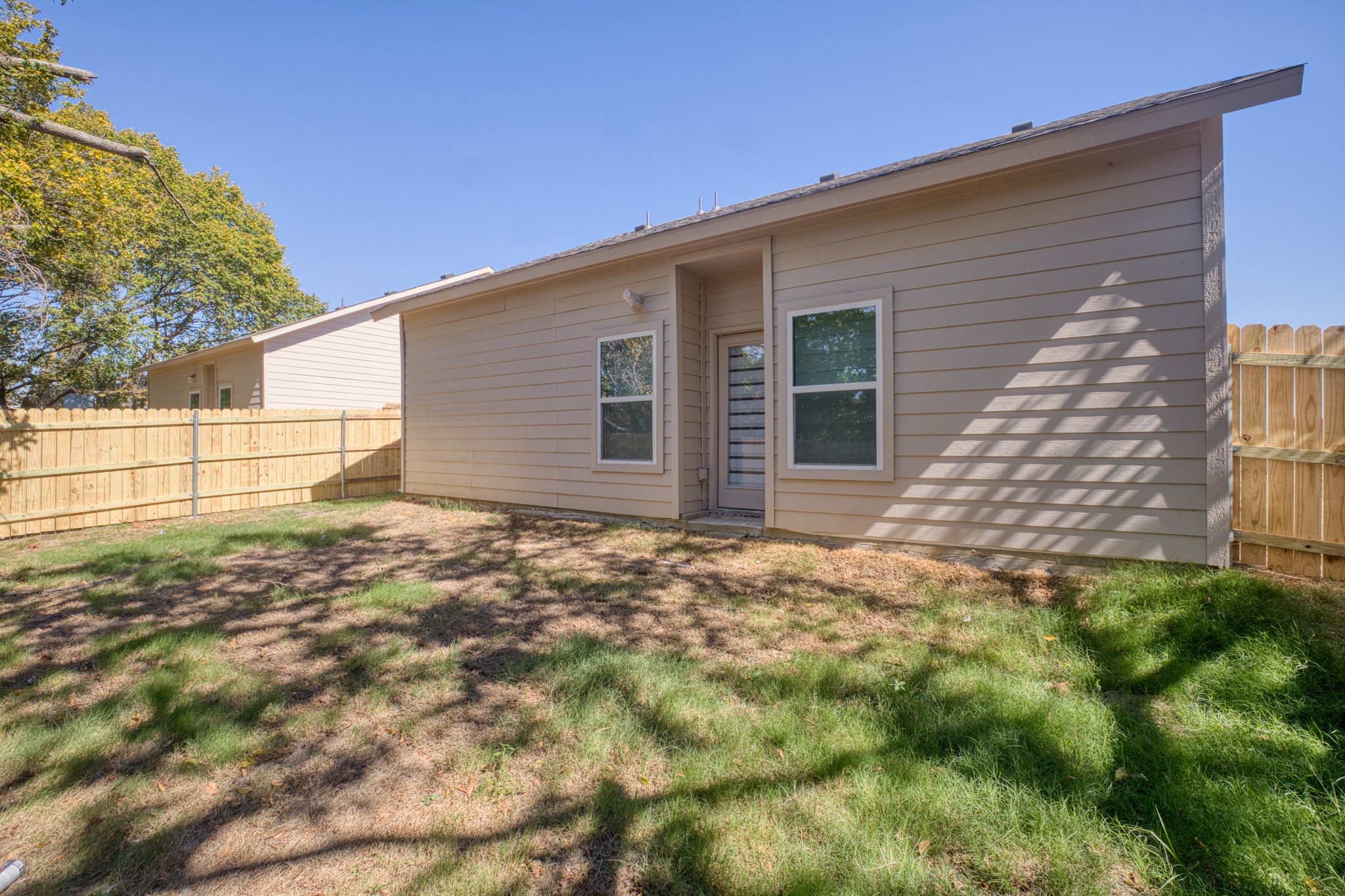 2816 Spring Hill Road