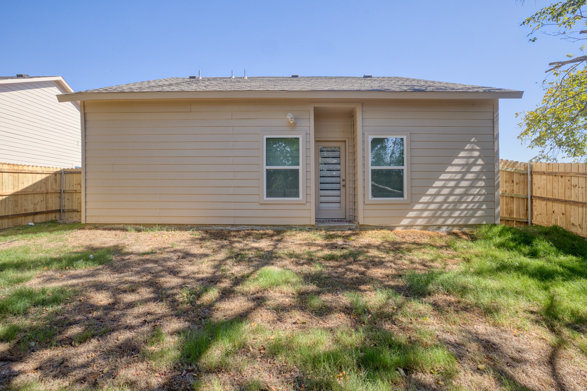 2816 Spring Hill Road