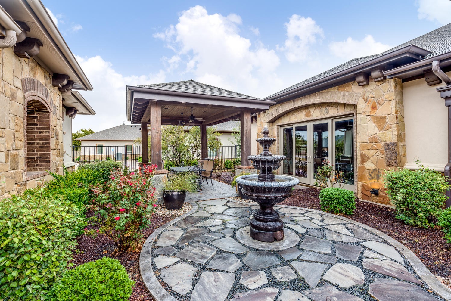 620 Stoneglen Drive G