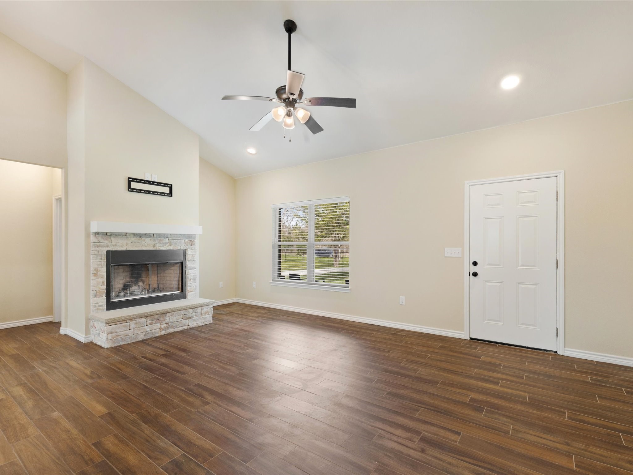 865 County Road 4519