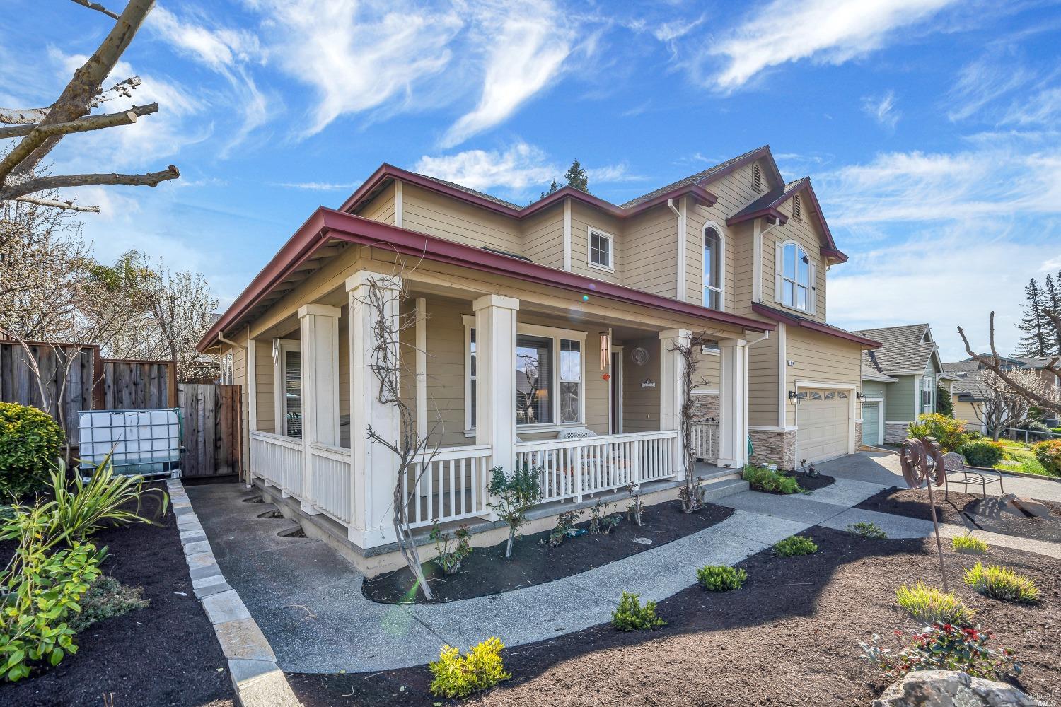 998 Lupine Ct
