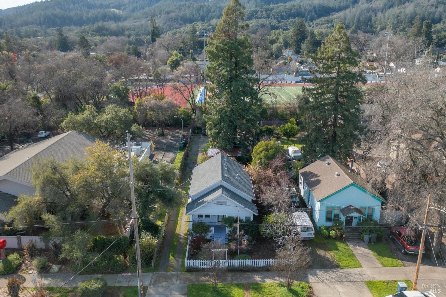 405 N Cloverdale Blvd