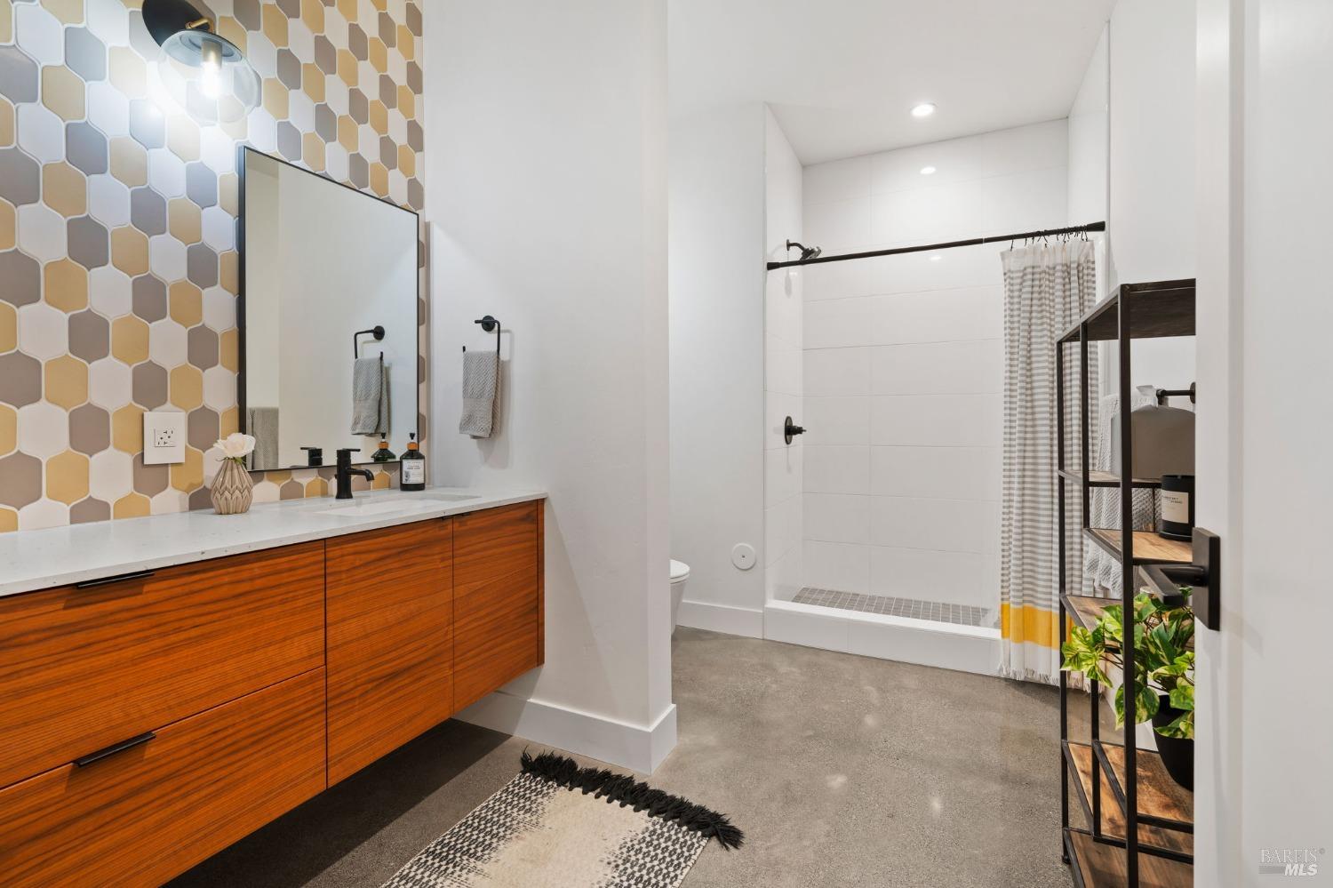 5360 Wikiup Bridge Way