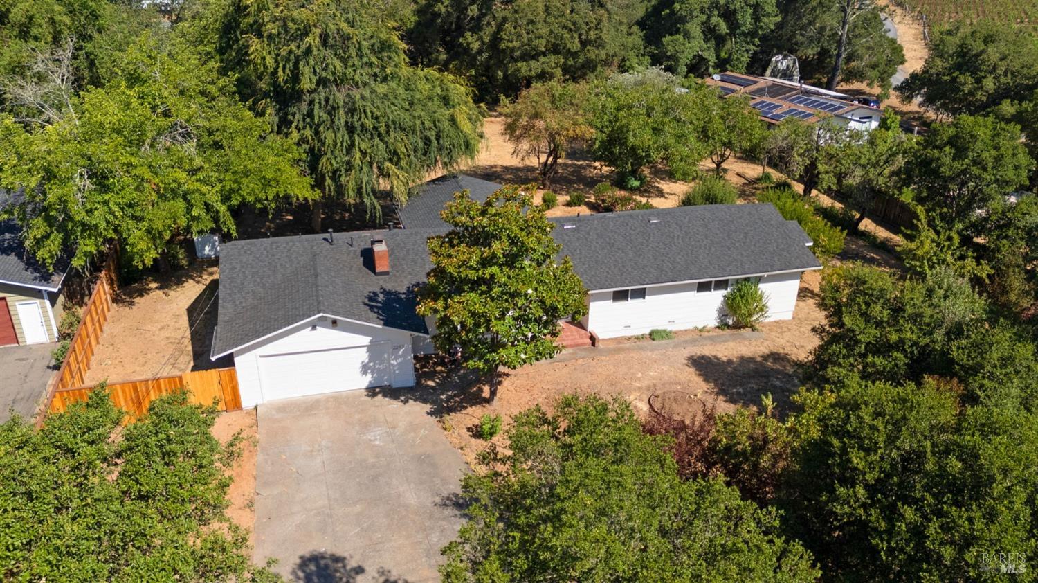 2283 Woodside Way