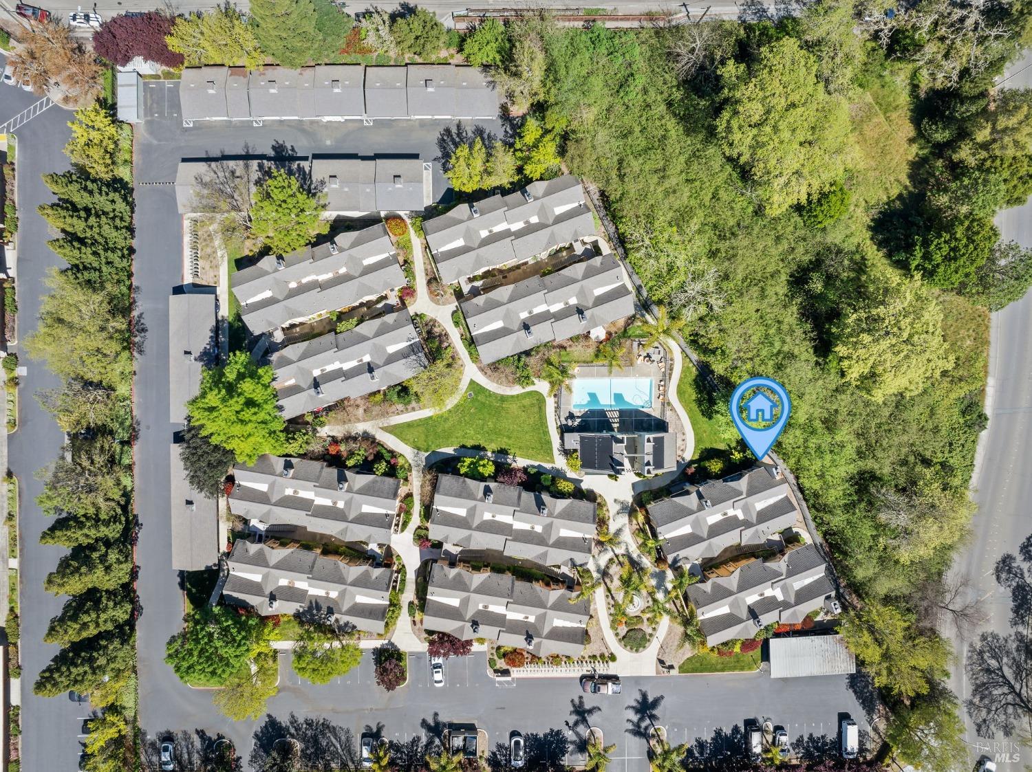 202 Foss Creek Cir #C