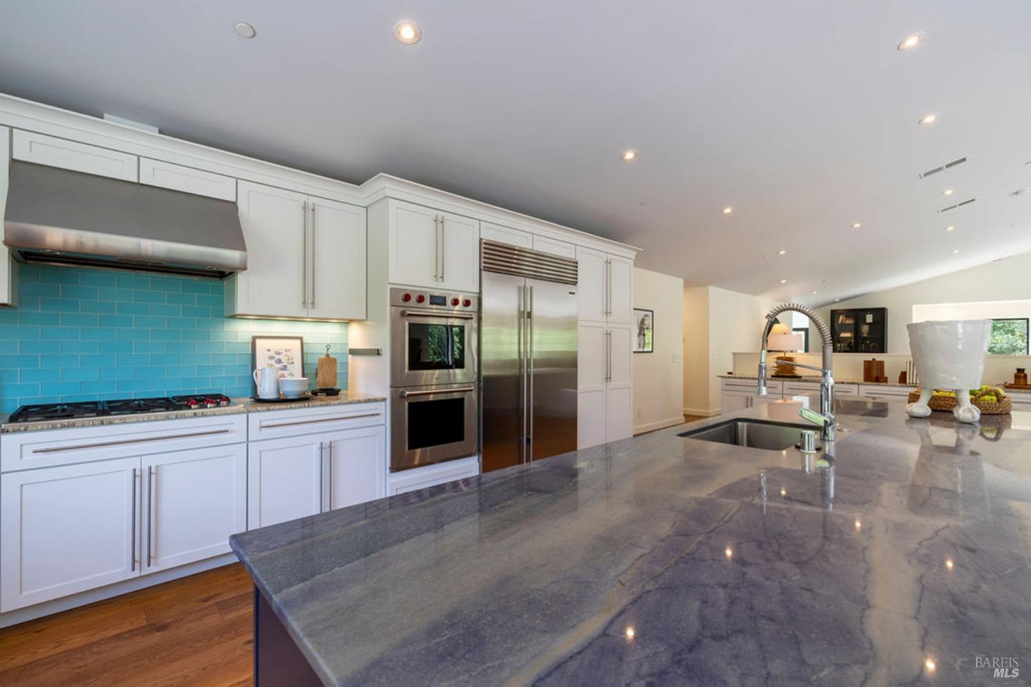 311 Burgundy Rd