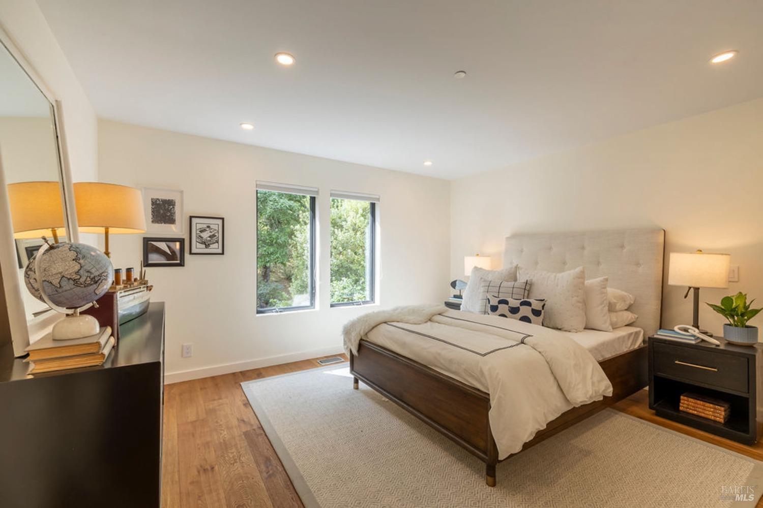 311 Burgundy Rd