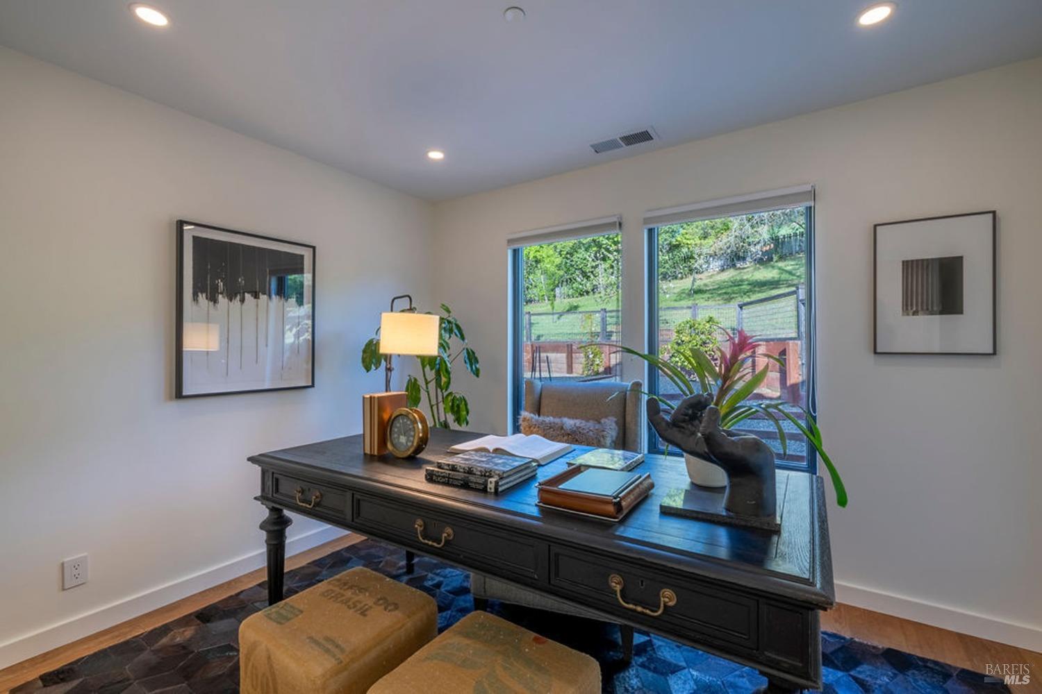311 Burgundy Rd
