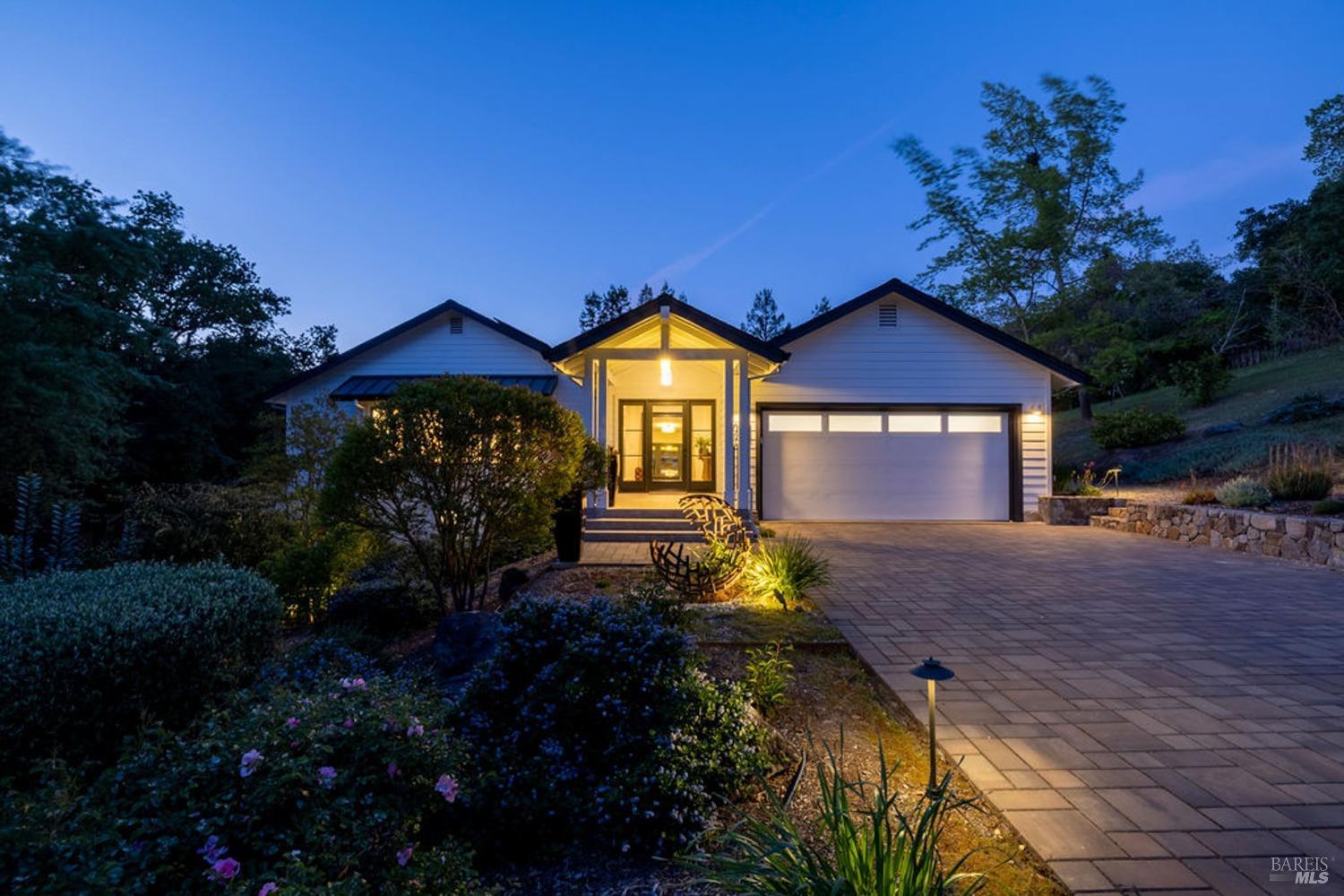 311 Burgundy Rd