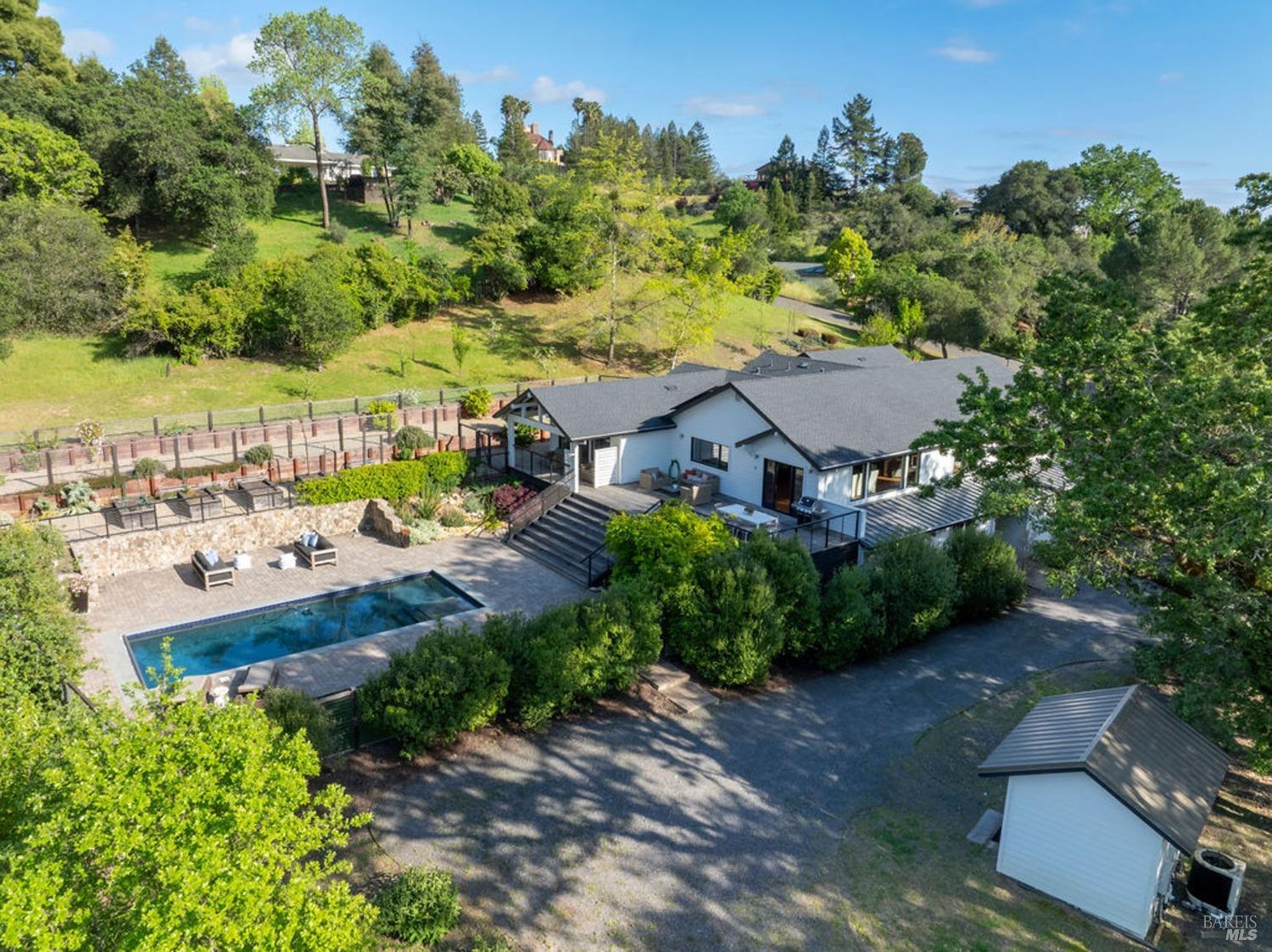 311 Burgundy Rd