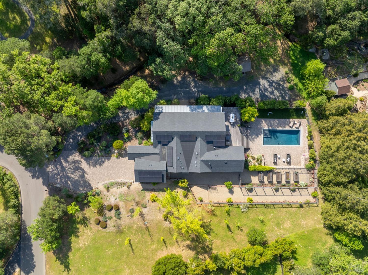311 Burgundy Rd