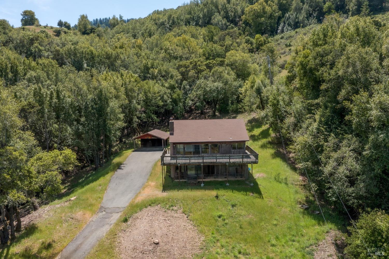 18 Meadow Ln
