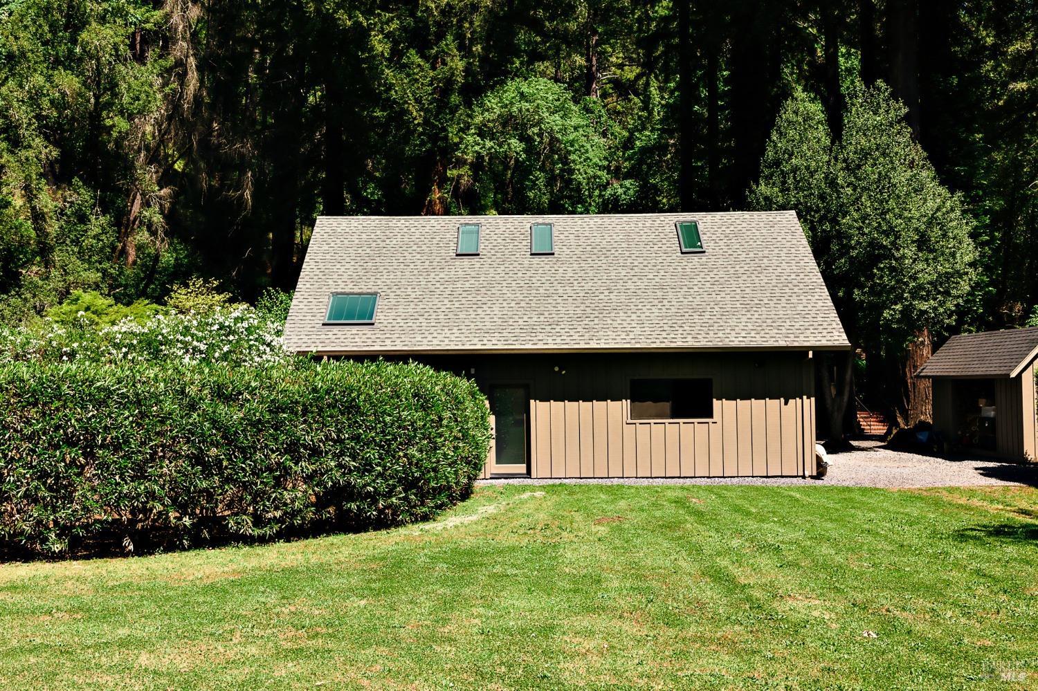 2859 Wallace Creek Rd