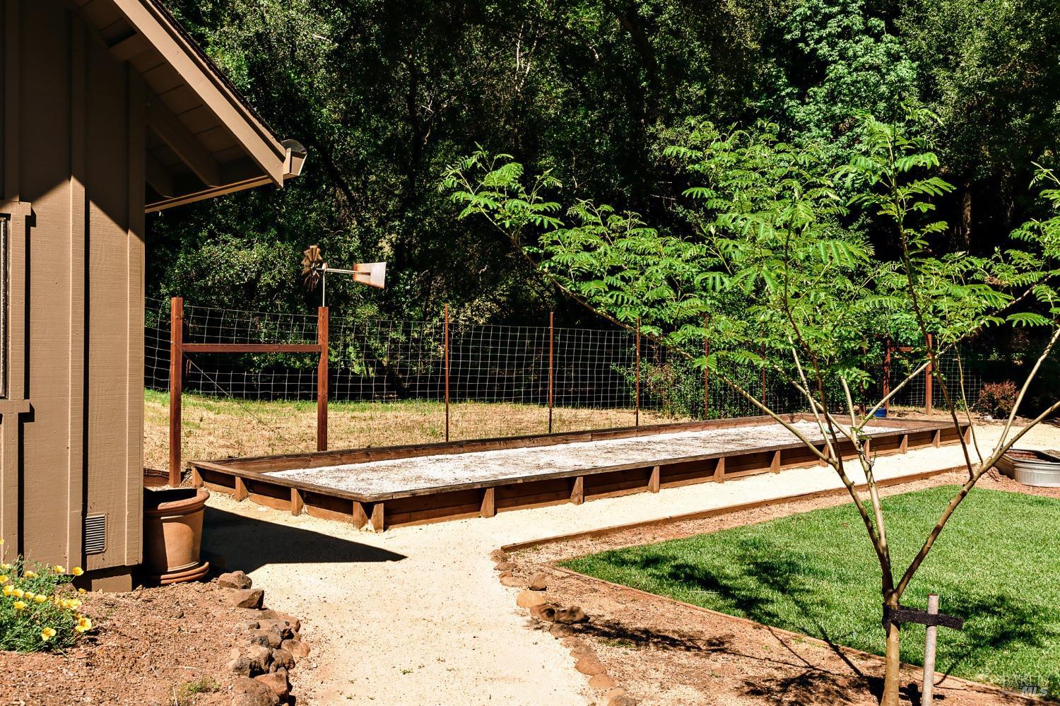 2859 Wallace Creek Rd