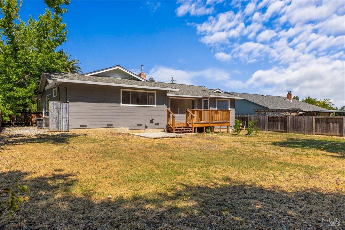 549 Hillside Dr