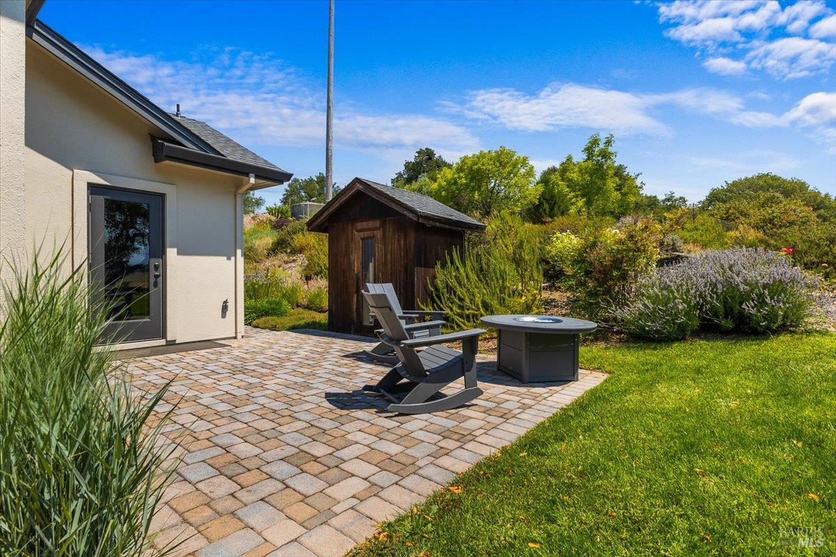 2300 Mill Creek Ln