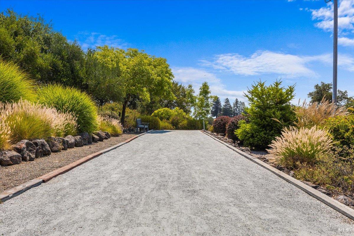 2300 Mill Creek Ln