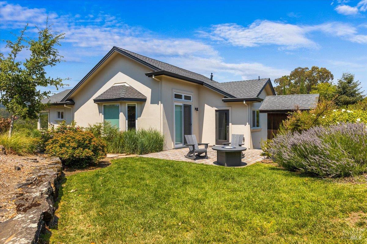 2300 Mill Creek Ln