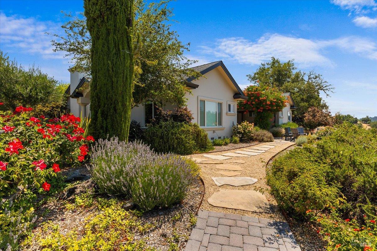 2300 Mill Creek Ln