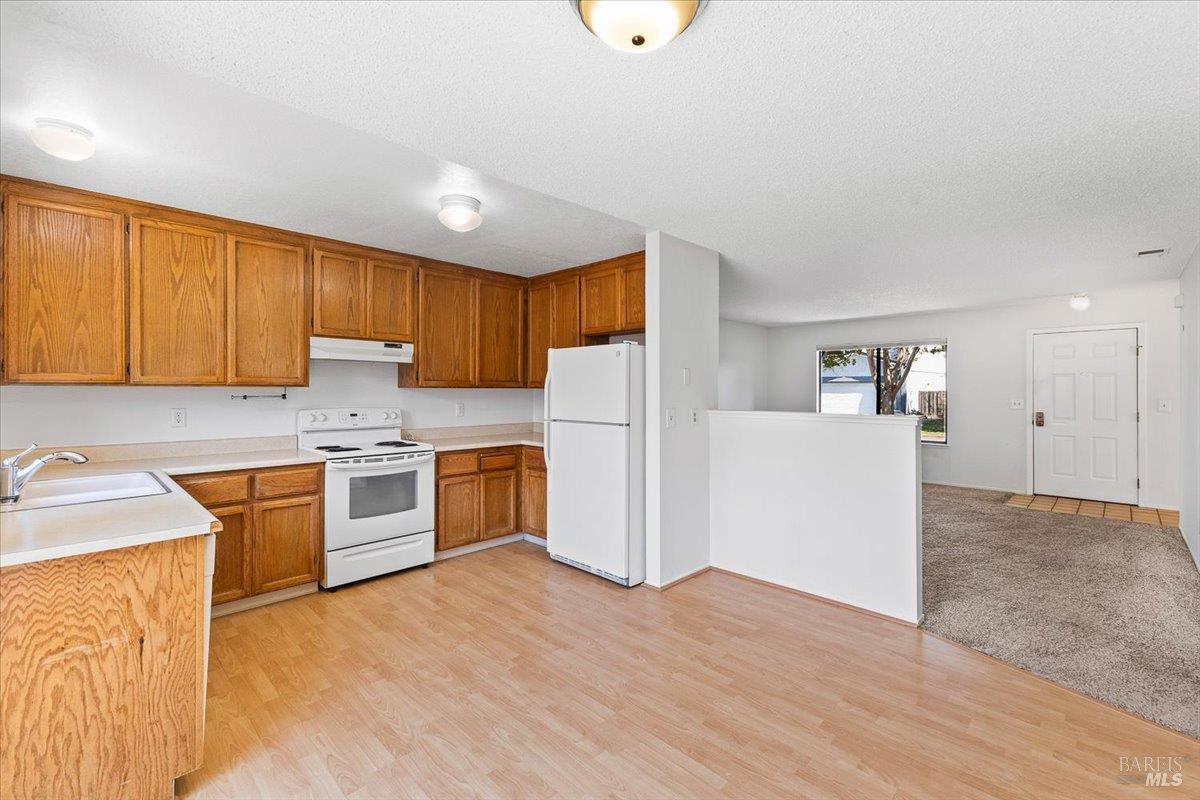 812 Quail Ct