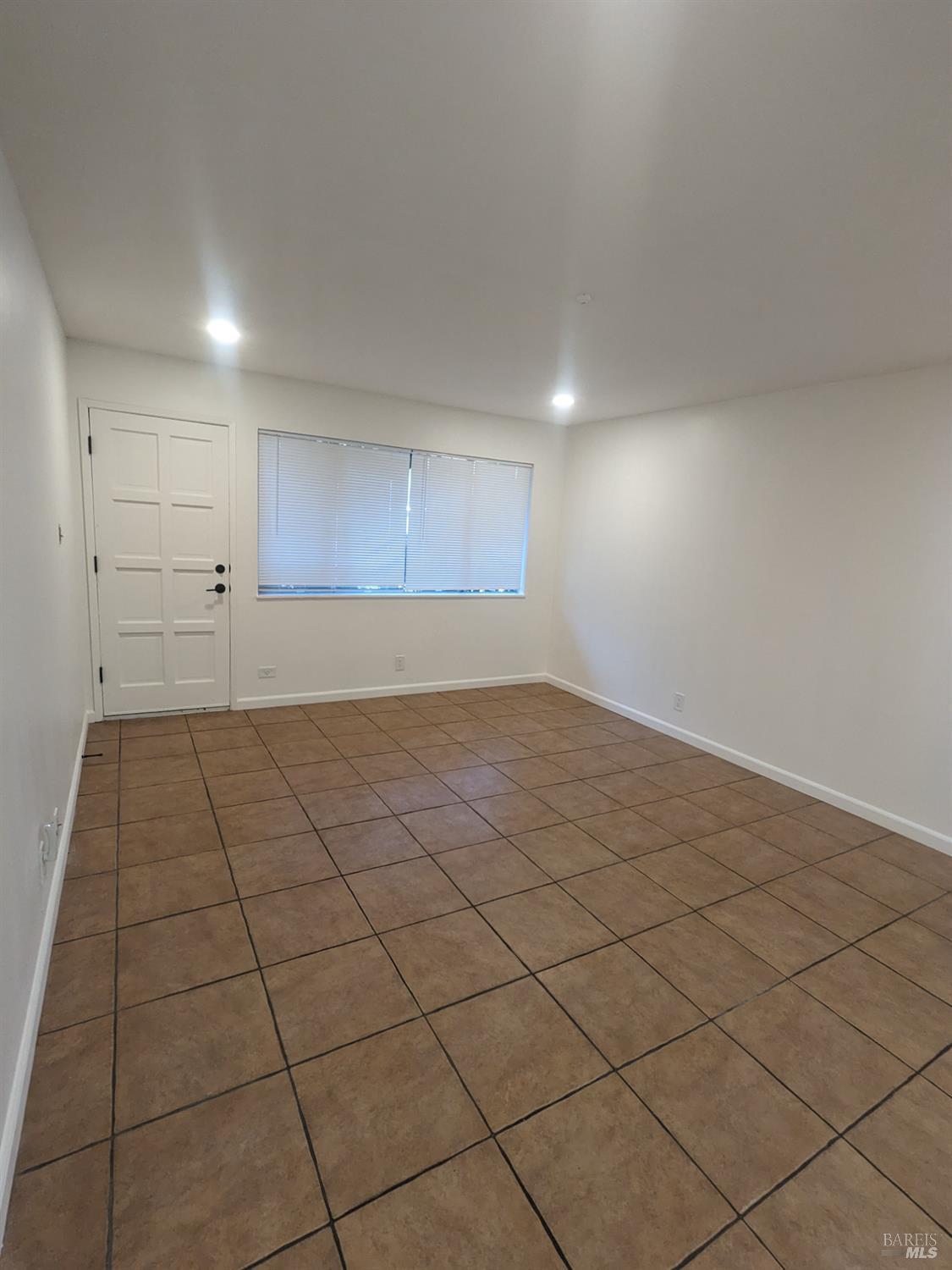 436 North St #11
