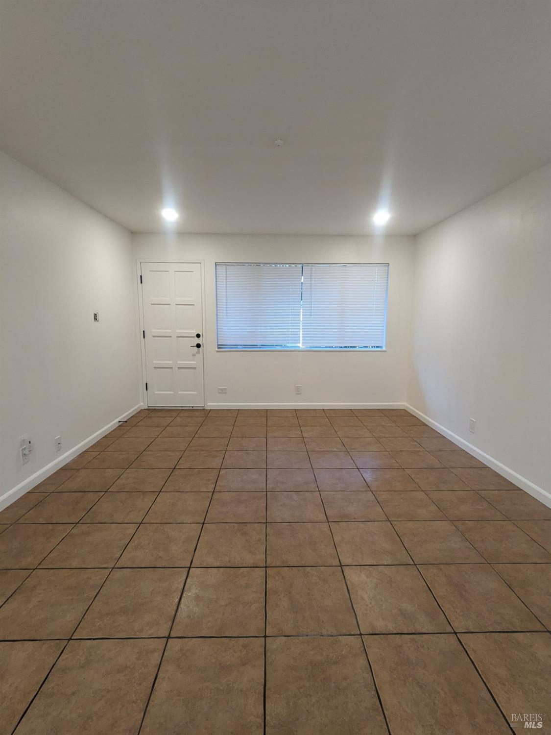 436 North St #11