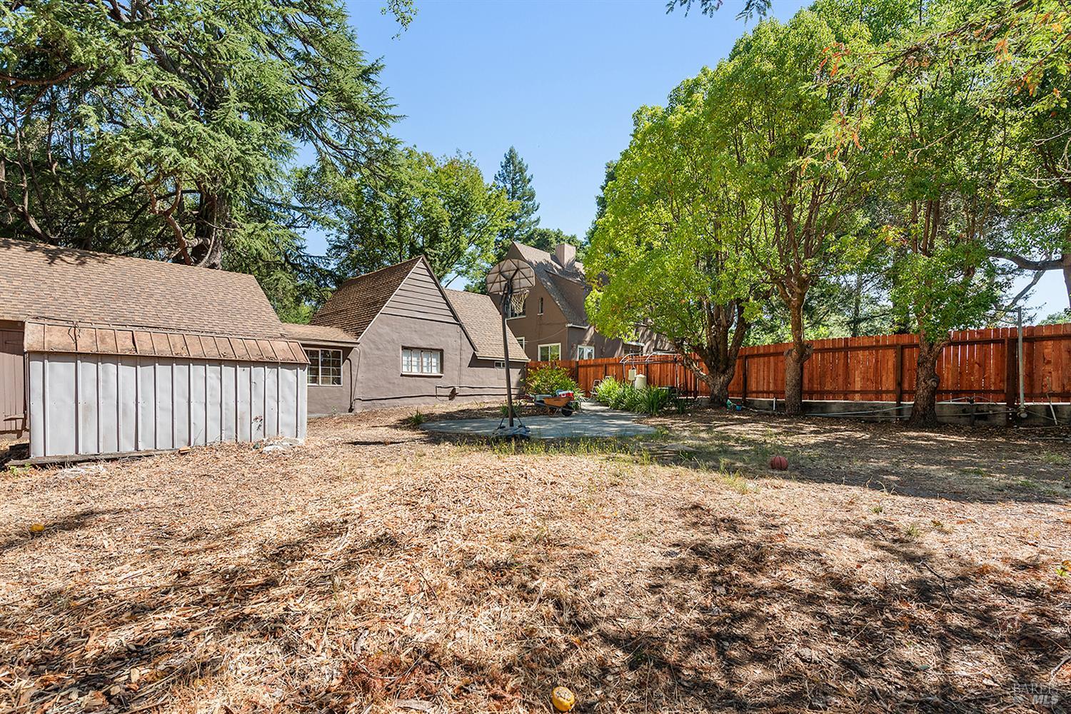 650-660 S Fitch Mountain Rd