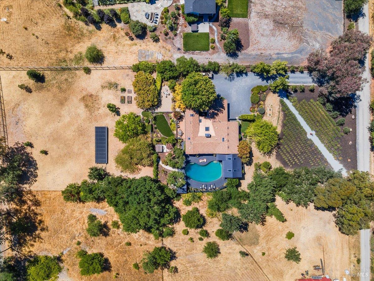 1208 Chiquita Rd