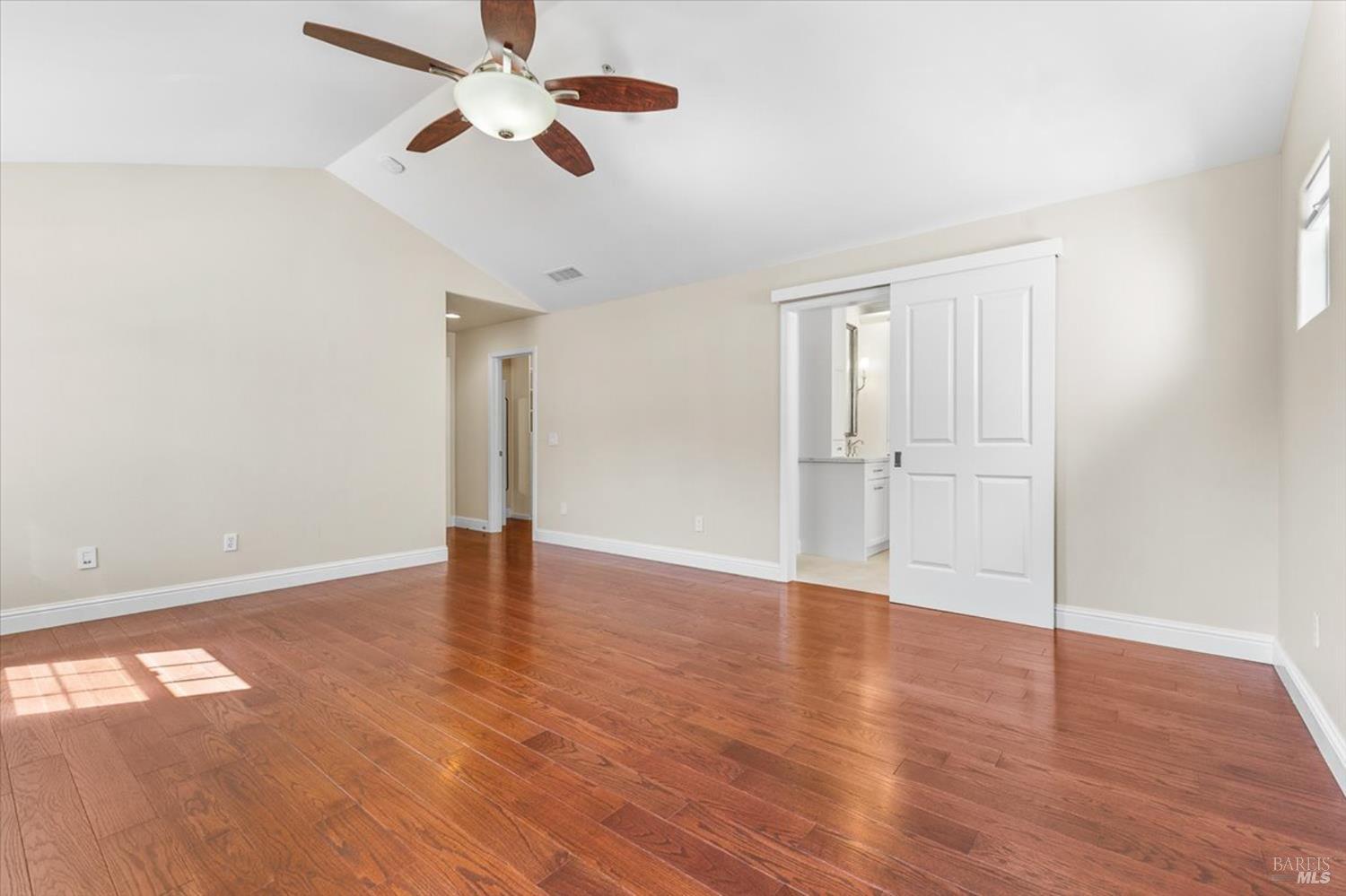 371 Arabian Way