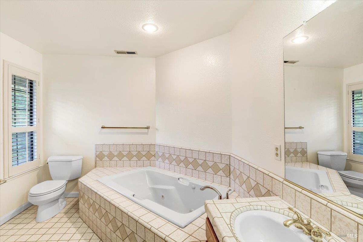 401 Fairway Court
